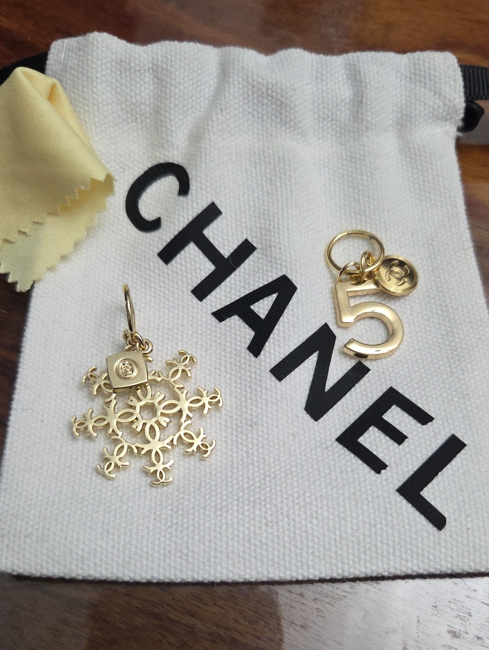 Chanel Charms (2)